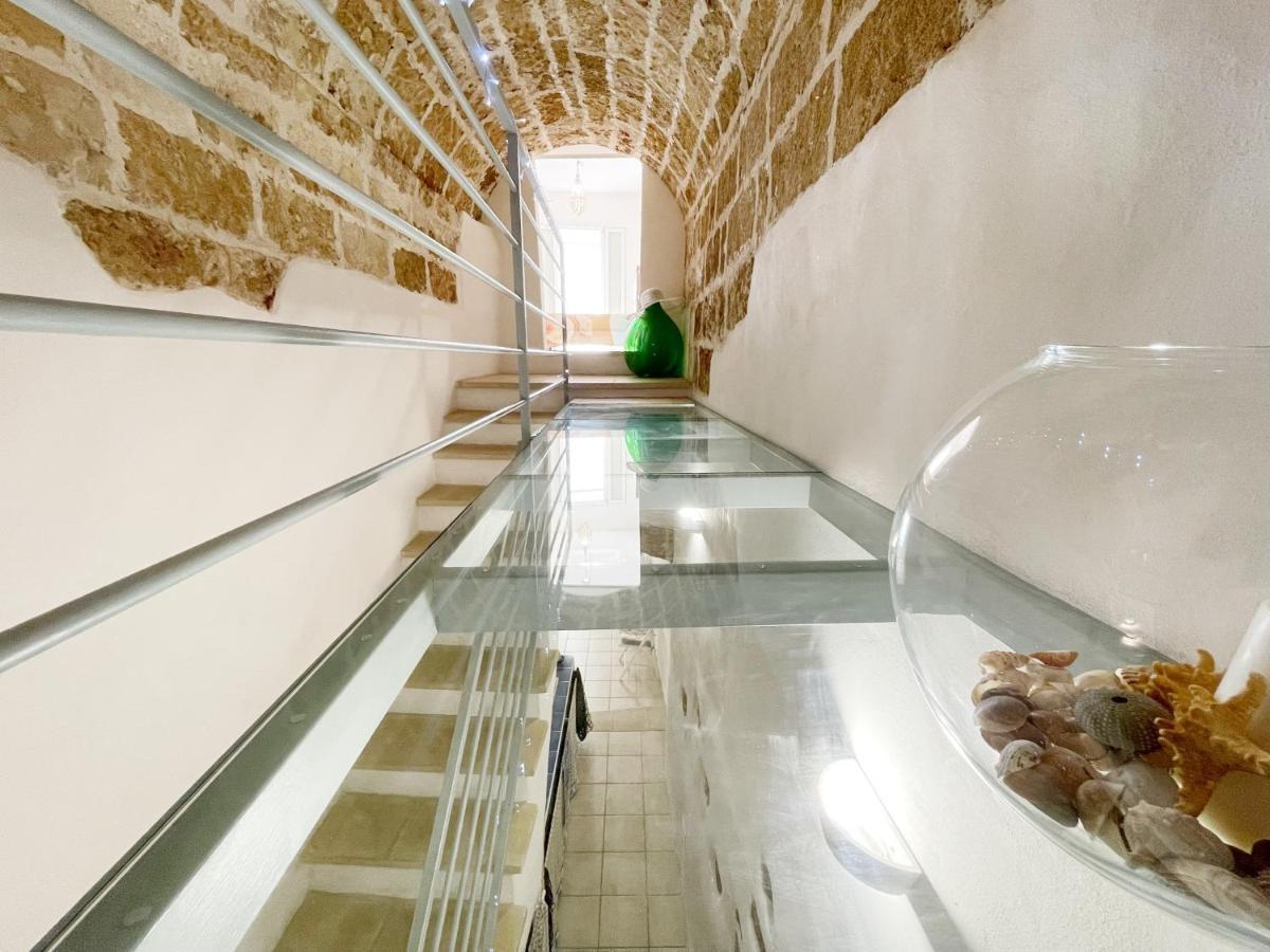 Mediterraneo House- Casa Nel Centro Storico Матино Экстерьер фото