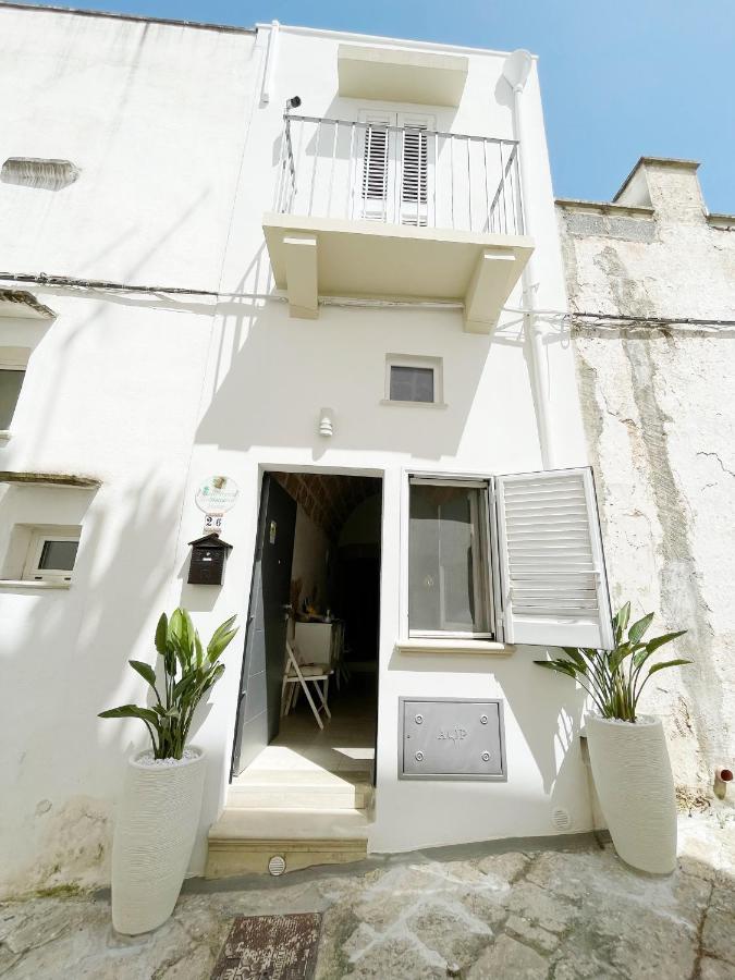 Mediterraneo House- Casa Nel Centro Storico Матино Экстерьер фото
