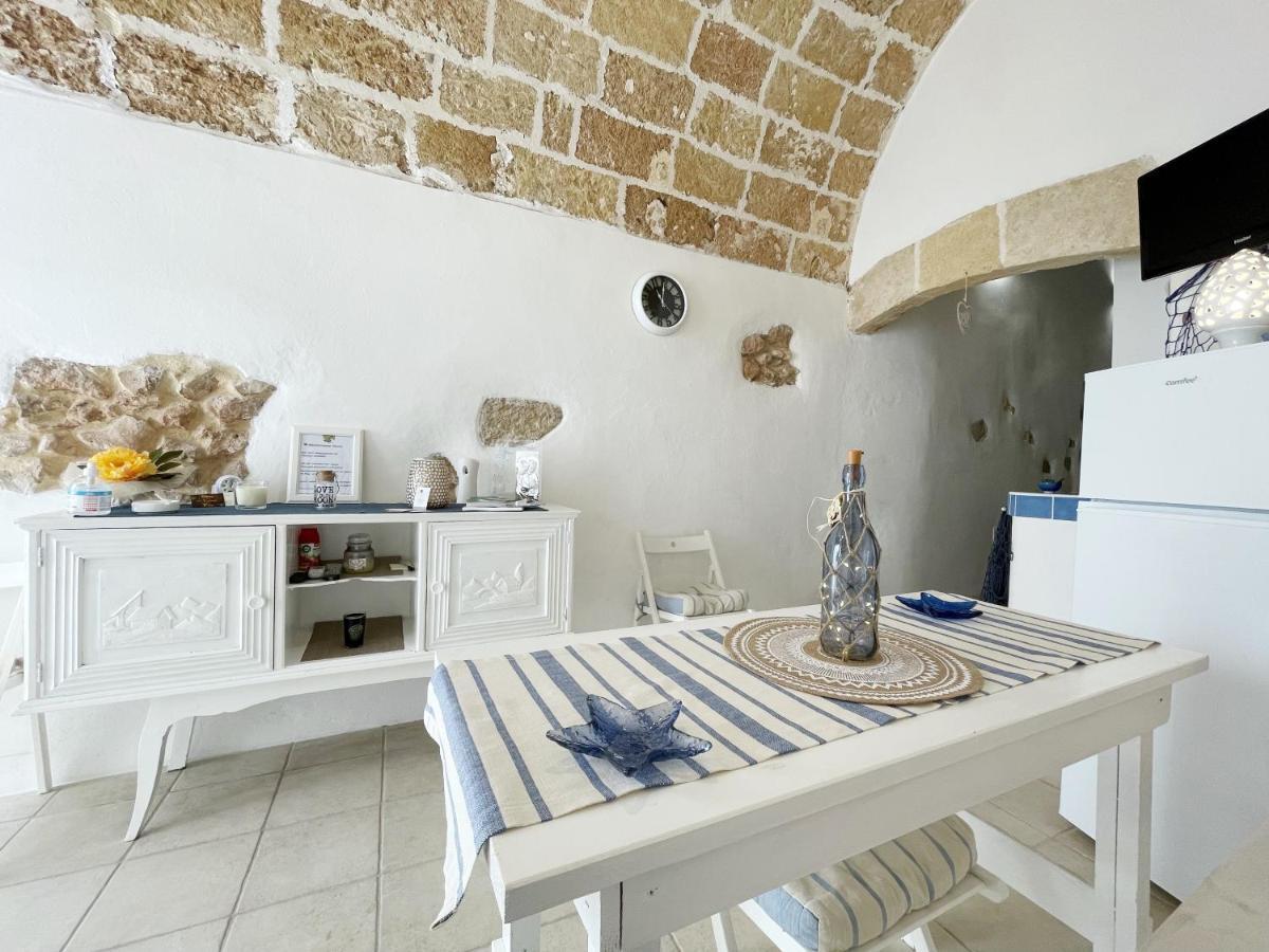 Mediterraneo House- Casa Nel Centro Storico Матино Экстерьер фото